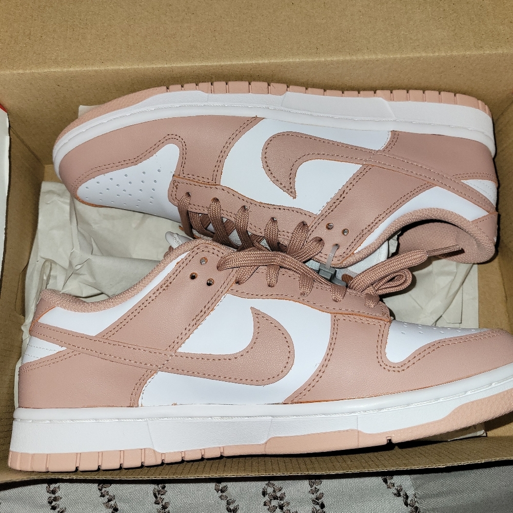 Nike dunk low "Rose whisper"